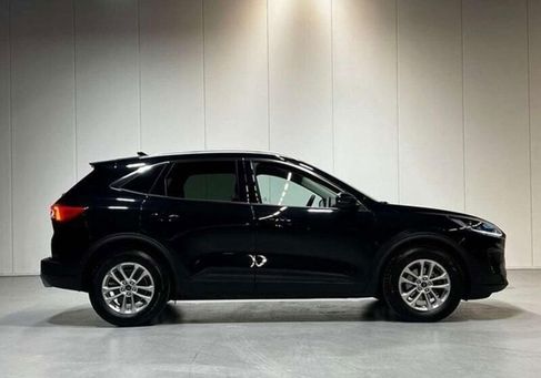 Ford Kuga, 2022