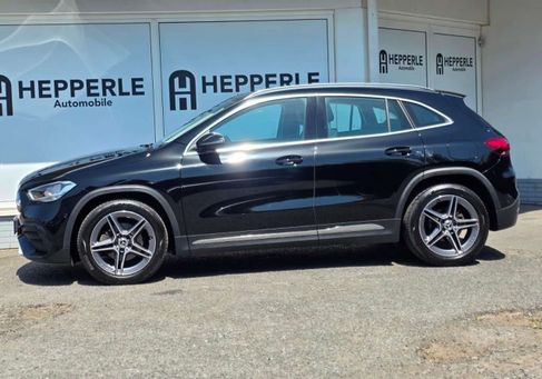 Mercedes-Benz GLA 200, 2022