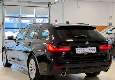 BMW 330, 2022