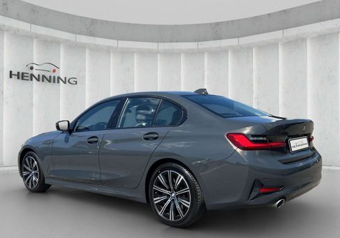 BMW 330, 2019 3