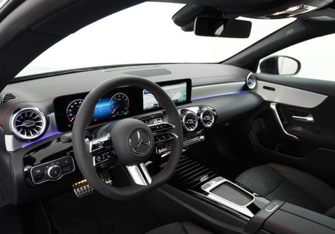 Mercedes-Benz CLA 180 Shooting Brake, 2025