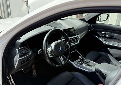 BMW 330, 2022 3