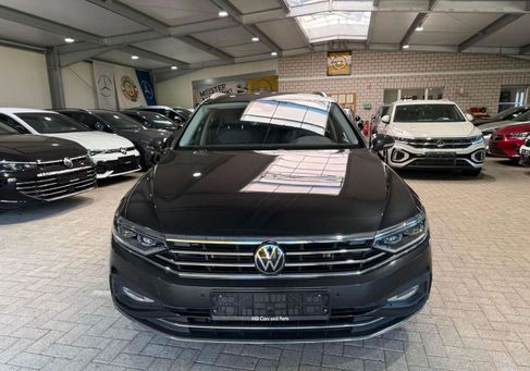 Volkswagen Passat, 2024