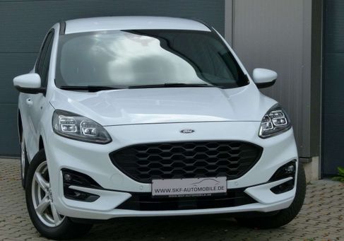 Ford Kuga, 2022