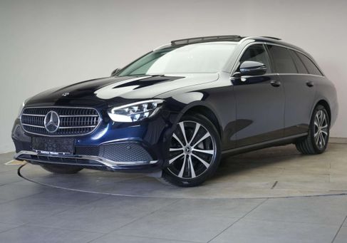 Mercedes-Benz E 300, 2022