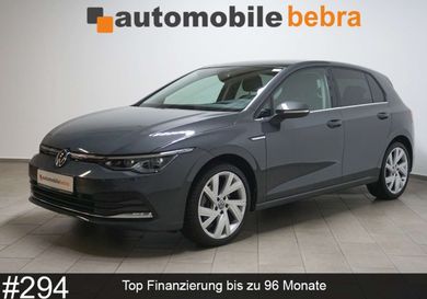 Volkswagen Golf, 2022