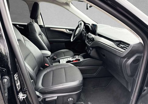 Ford Kuga, 2021