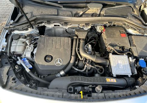 Mercedes-Benz B 180, 2020
