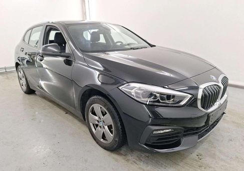 BMW 1 Serija, 2021