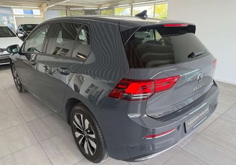 Volkswagen Golf, 2024 3