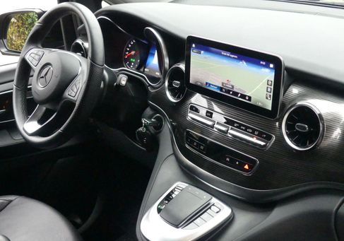 Mercedes-Benz V 300, 2023 2
