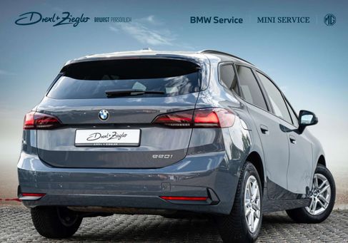 BMW 220, 2025 3