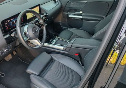 Mercedes-Benz B 220, 2024