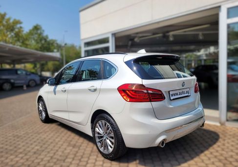 BMW 220, 2018 3