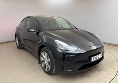 Tesla Model Y, 2023