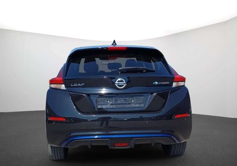 Nissan Leaf, 2022 3