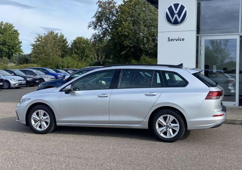 Volkswagen Golf, 2023 3