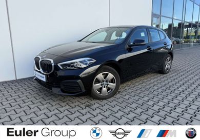 BMW 118, 2022