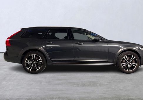 Volvo V90 Cross Country, 2019