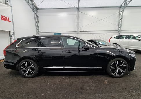 Volvo V90, 2023