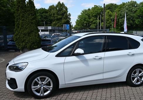BMW 218, 2019 3