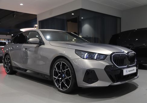 BMW 550, 2025 2
