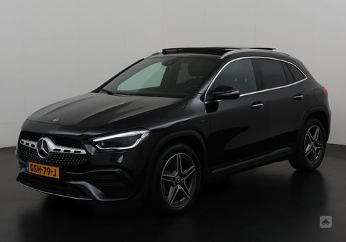 Mercedes-Benz GLA 250, 2021