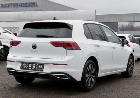 Volkswagen Golf, 2024 2