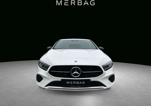 Mercedes-Benz A 220, 2023