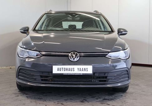 Volkswagen Golf, 2022