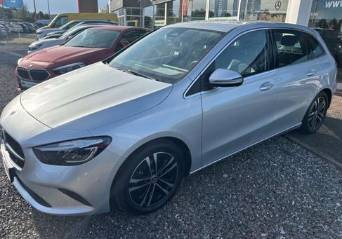 Mercedes-Benz B 200, 2023