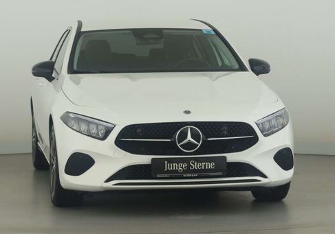 Mercedes-Benz A 180, 2025