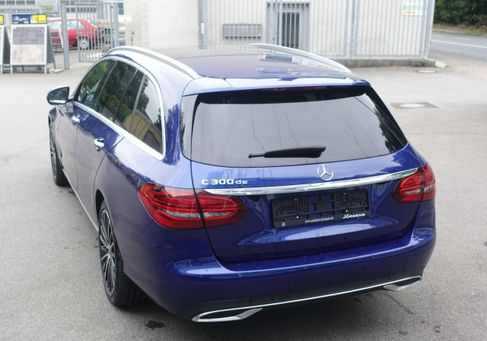Mercedes-Benz C 300, 2020