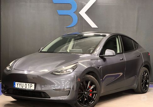 Tesla Model Y, 2021