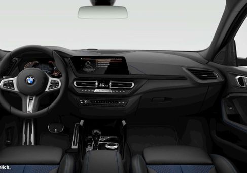 BMW 118, 2023