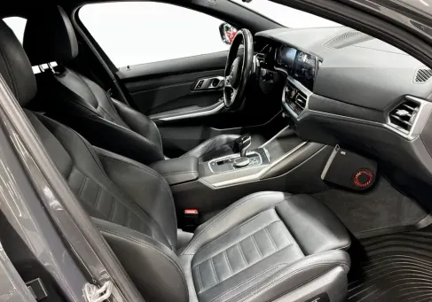 BMW 330, 2020 3