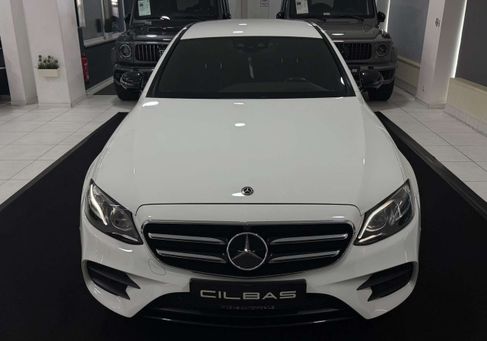 Mercedes-Benz E 300, 2019 3