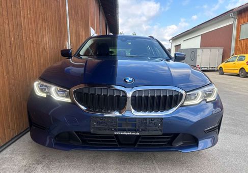 BMW 320, 2022