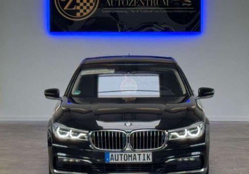 BMW 750, 2017