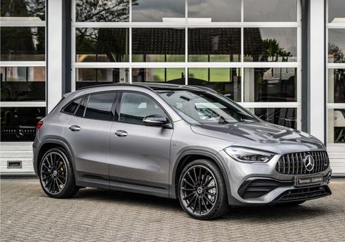 Mercedes-Benz GLA 35 AMG, 2022