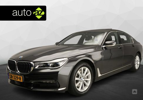 BMW 740, 2018