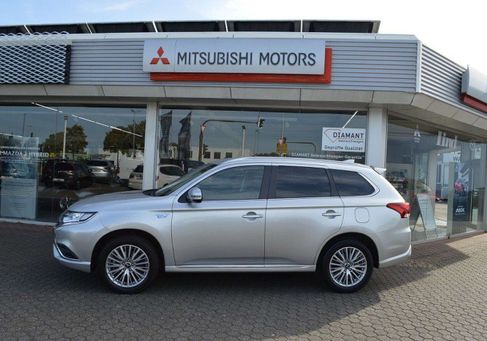 Mitsubishi Outlander, 2021 3