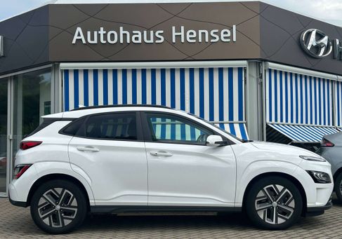 Hyundai Kona, 2023 3