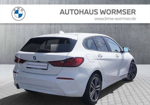 BMW 118, 2022
