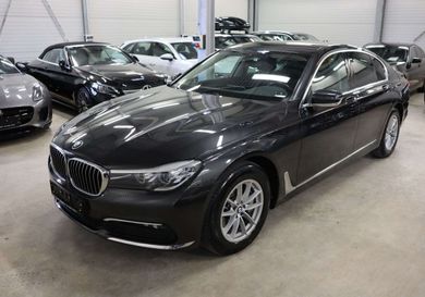 BMW 730, 2017