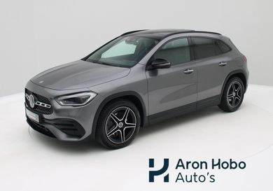 Mercedes-Benz GLA 200, 2021