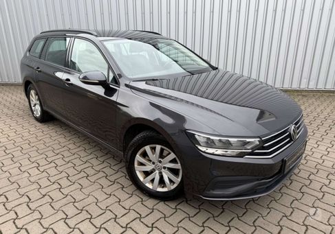 Volkswagen Passat Variant, 2022