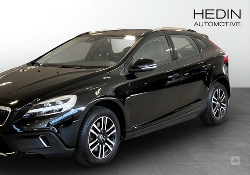 Volvo V40 Cross Country, 2017