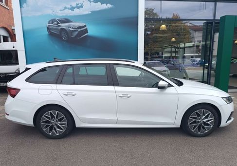 Skoda Octavia, 2023 3