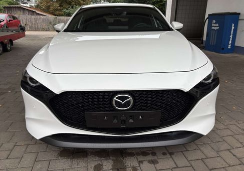 Mazda 3, 2025